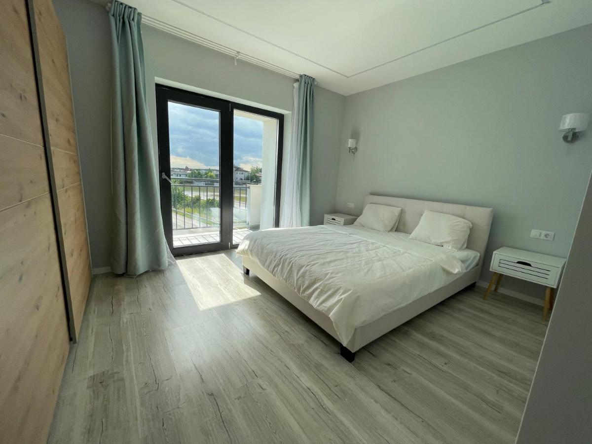 Noah Apartment Self Check-In Otopeni Exterior foto