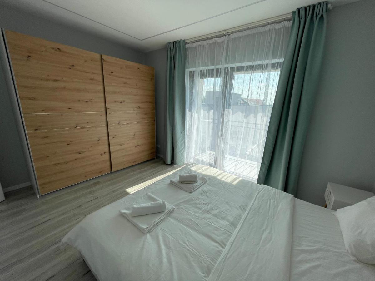 Noah Apartment Self Check-In Otopeni Exterior foto